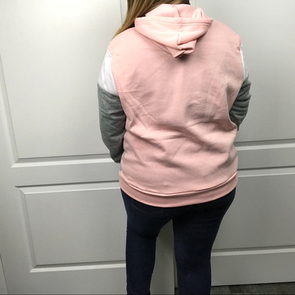 Pink gray and white LA graphic color block sweater - Picture 2 of 7